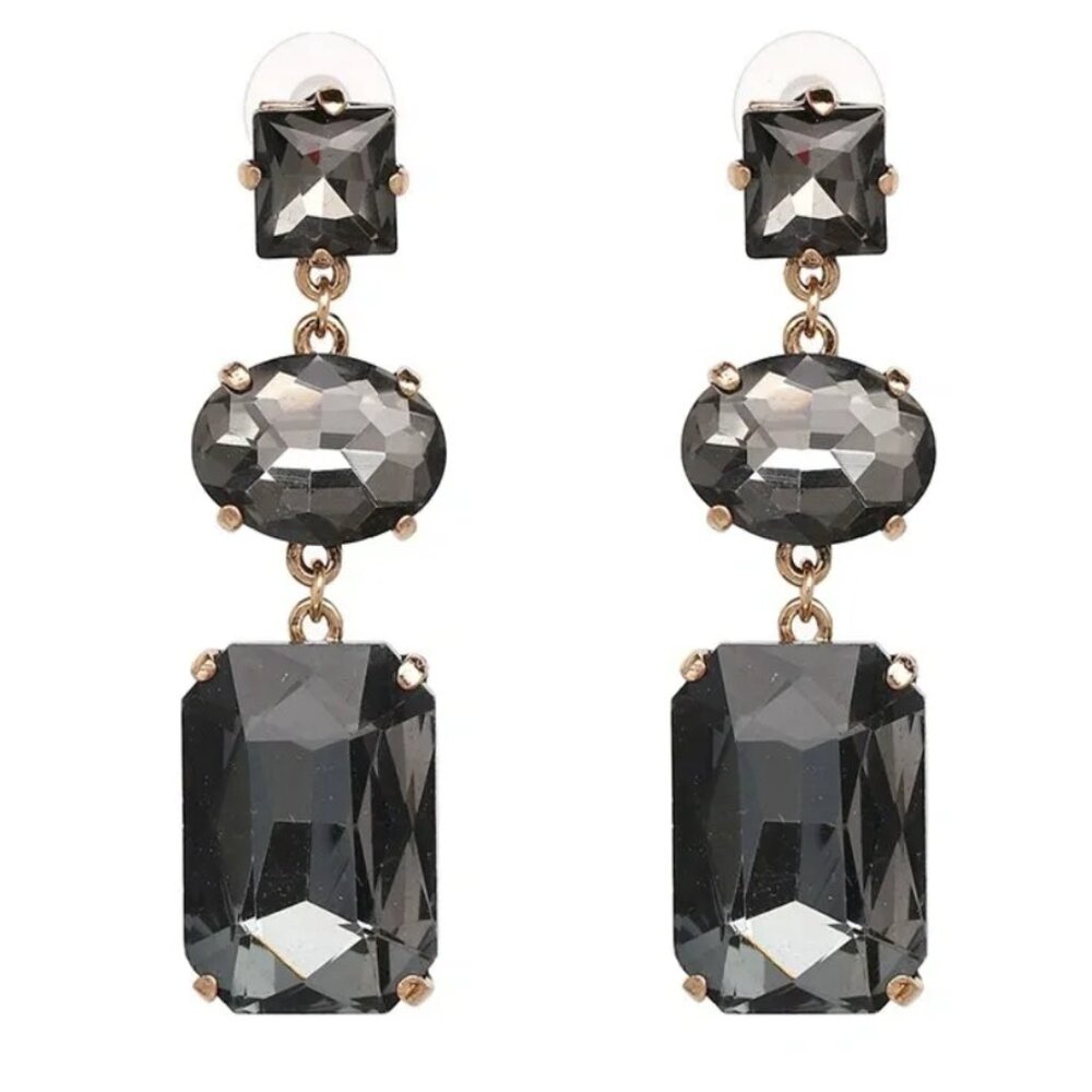NWOT  Gray Dangle Earrings